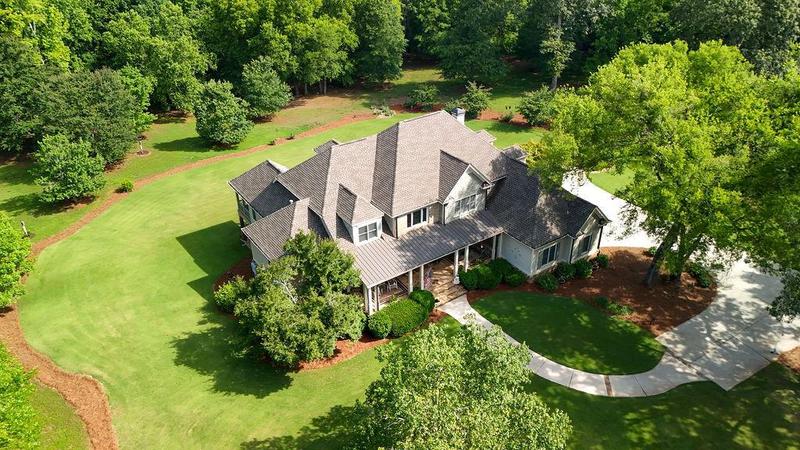 Image for property 594 Peachtree Road, Hoschton, GA 30548