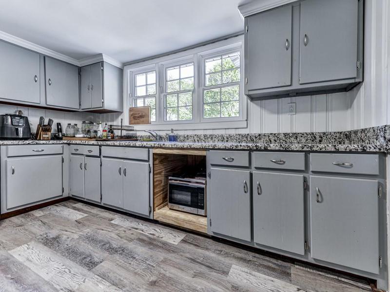 Image for property 198 Oak Hill Circle, Canton, GA 30114