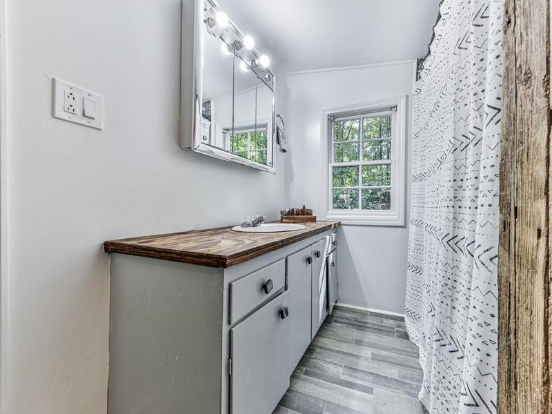 Image for property 198 Oak Hill Circle, Canton, GA 30114