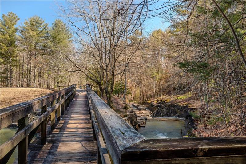 Image for property 62 Shaggy Maple Lane, Big Canoe, GA 30143