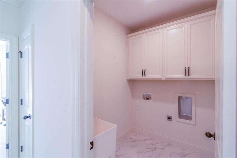 Image for property 2004 Fontainbleau Drive, Conyers, GA 30094