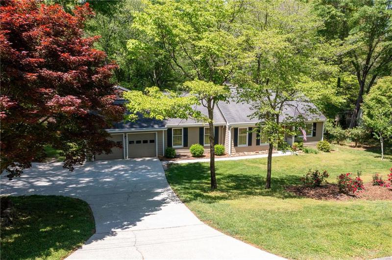 Image for property 170 Mayfield Circle, Alpharetta, GA 30009