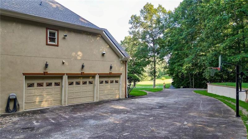 Image for property 2269 Cherokee Drive, Woodstock, GA 30188