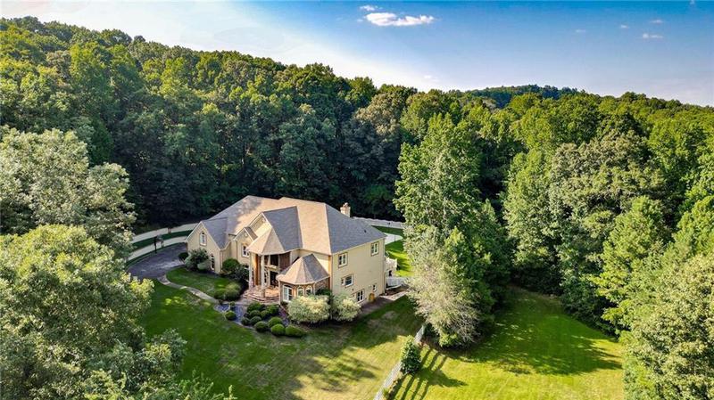 Image for property 2269 Cherokee Drive, Woodstock, GA 30188