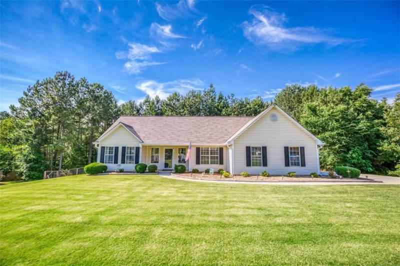 Image for property 1015 Carriage Way, Loganville, GA 30052