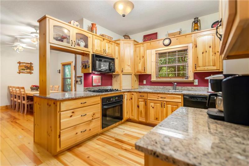Image for property 14 Orlon Drive, Ellijay, GA 30540