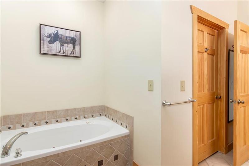 Image for property 14 Orlon Drive, Ellijay, GA 30540