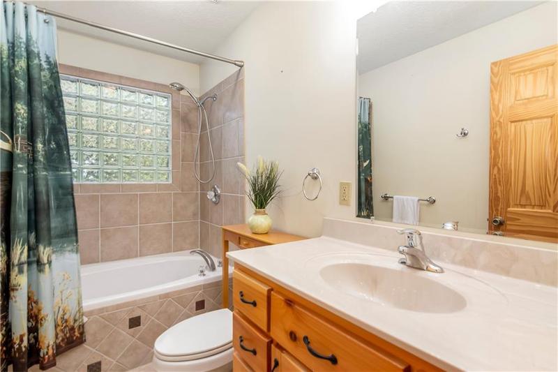 Image for property 14 Orlon Drive, Ellijay, GA 30540