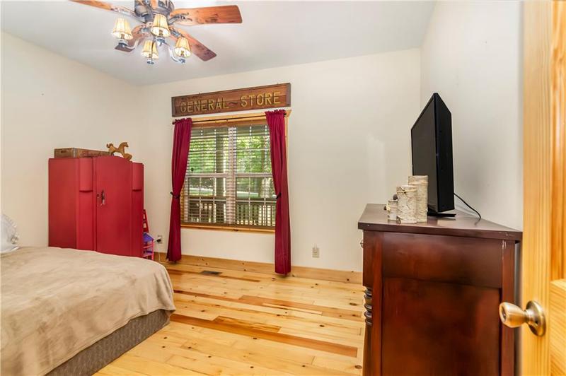 Image for property 14 Orlon Drive, Ellijay, GA 30540