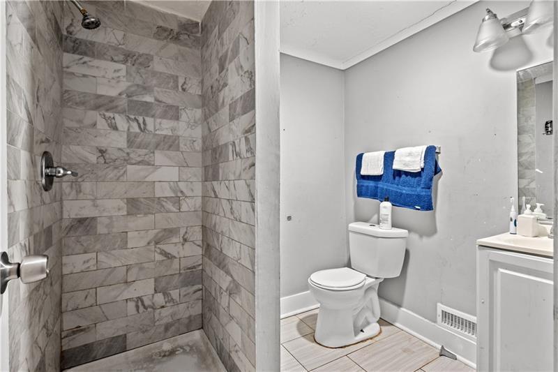 Image for property 1324 Almont Drive, Atlanta, GA 30310