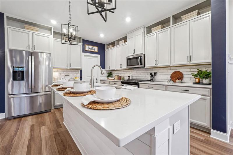 Image for property 802 Oak Promenade Lane, Canton, GA 30115