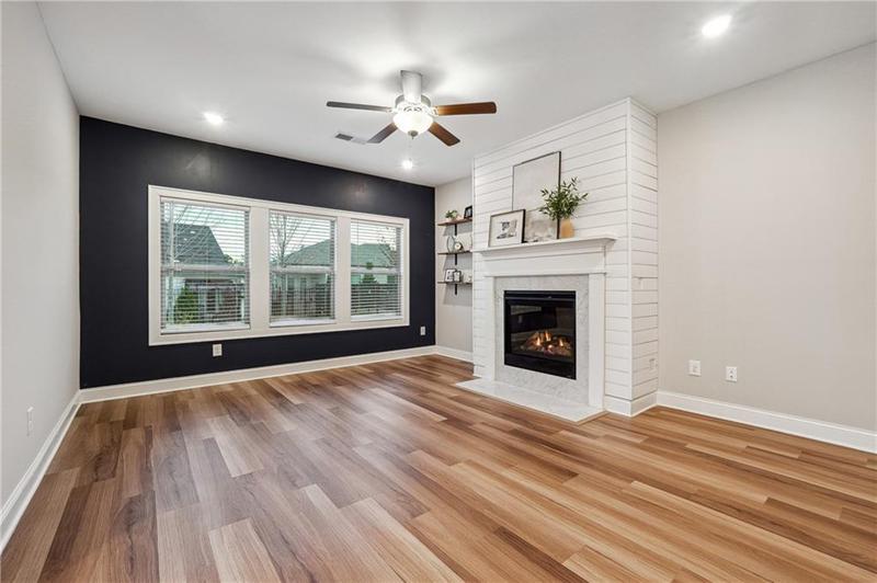 Image for property 802 Oak Promenade Lane, Canton, GA 30115