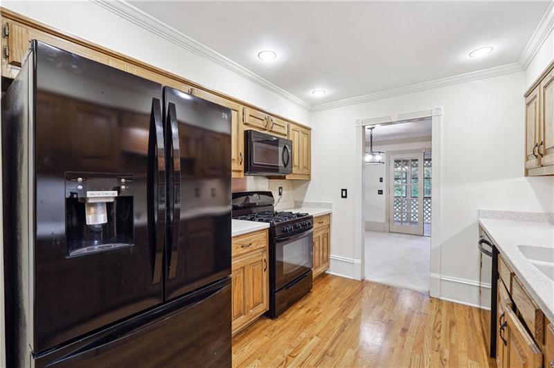 Image for property 5417 Trentham Drive, Dunwoody, GA 30338