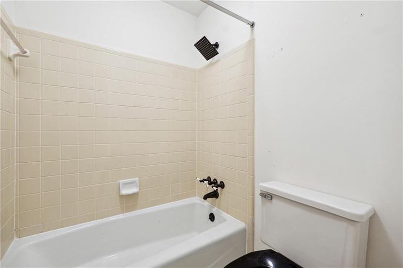 Image for property 5417 Trentham Drive, Dunwoody, GA 30338