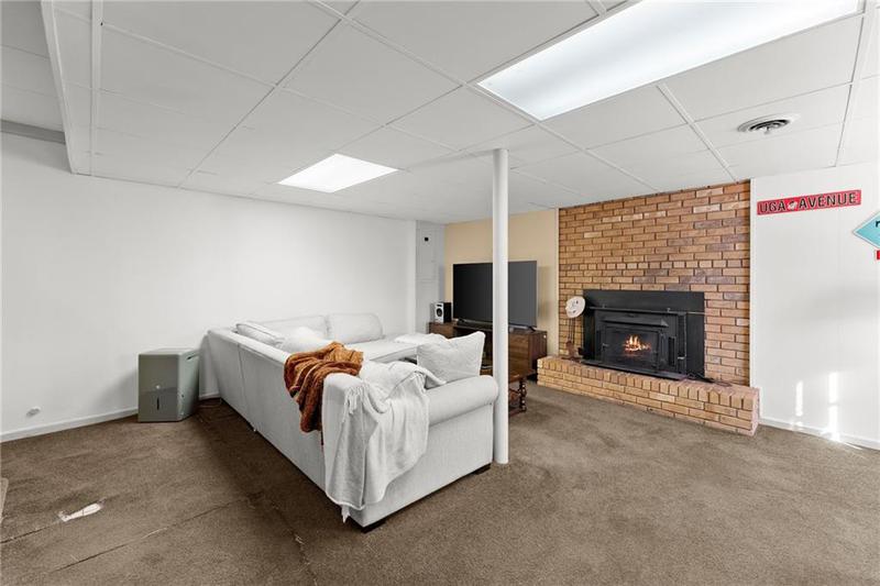 Image for property 617 Mountain View Circle, Gainesville, GA 30501