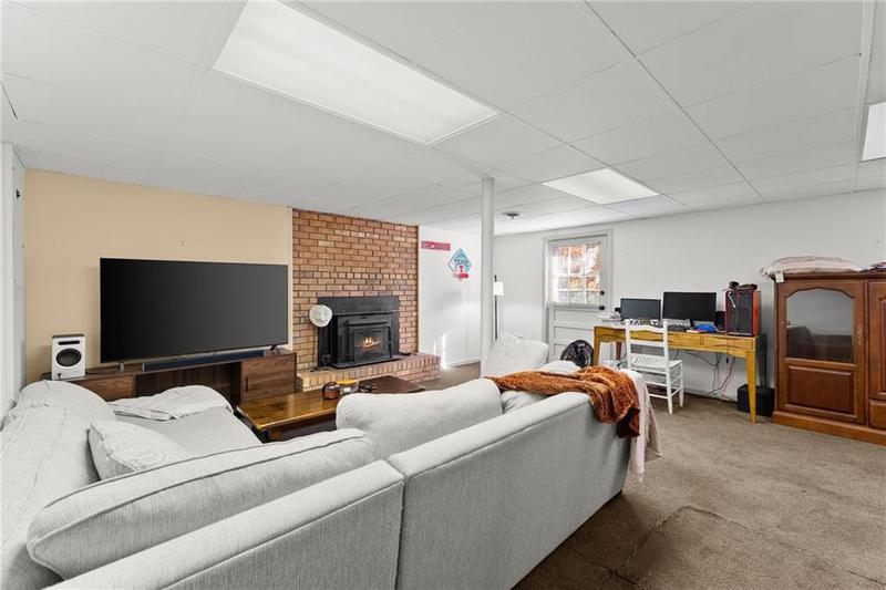 Image for property 617 Mountain View Circle, Gainesville, GA 30501