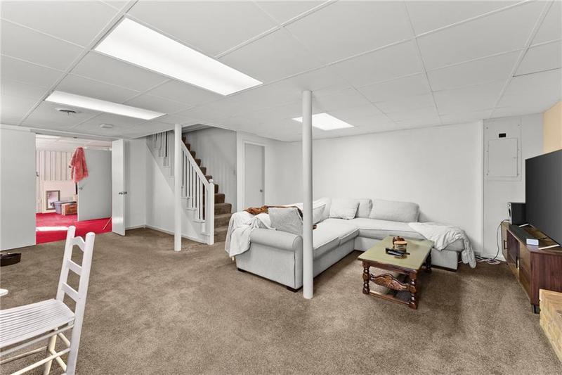 Image for property 617 Mountain View Circle, Gainesville, GA 30501