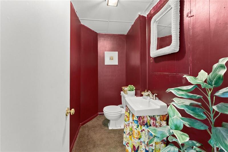 Image for property 617 Mountain View Circle, Gainesville, GA 30501
