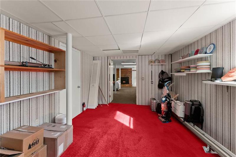 Image for property 617 Mountain View Circle, Gainesville, GA 30501