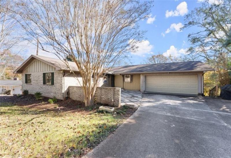 Image for property 617 Mountain View Circle, Gainesville, GA 30501