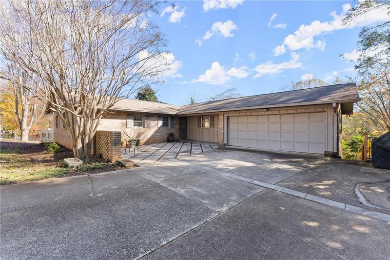 Image for property 617 Mountain View Circle, Gainesville, GA 30501