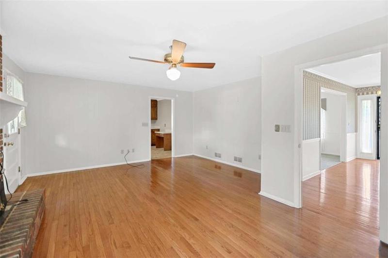 Image for property 24 Briar Ridge Road, Newnan, GA 30263