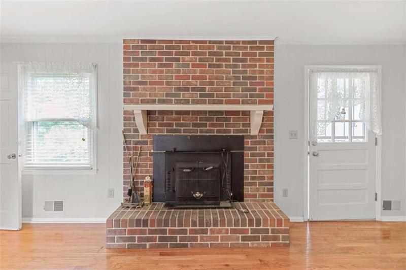 Image for property 24 Briar Ridge Road, Newnan, GA 30263