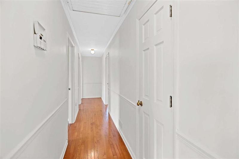 Image for property 24 Briar Ridge Road, Newnan, GA 30263