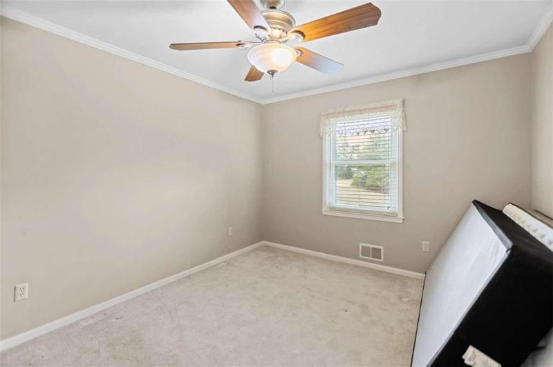 Image for property 24 Briar Ridge Road, Newnan, GA 30263