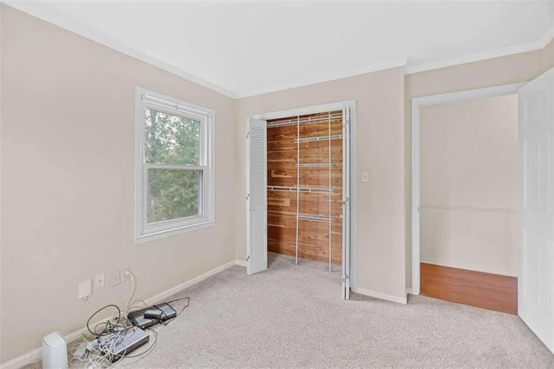 Image for property 24 Briar Ridge Road, Newnan, GA 30263