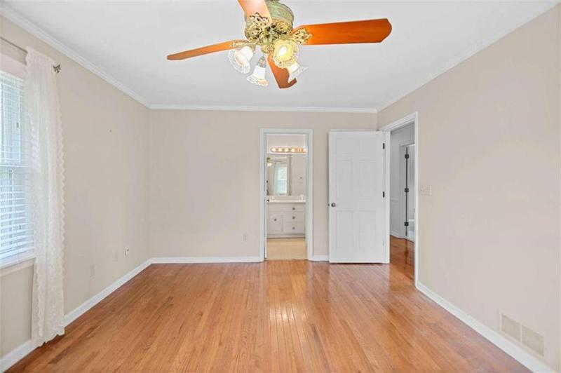 Image for property 24 Briar Ridge Road, Newnan, GA 30263