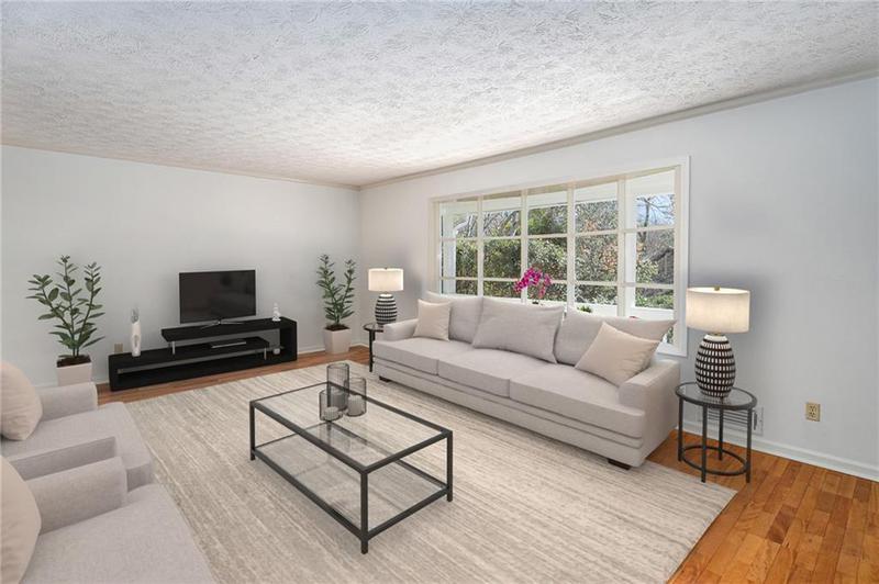 Image for property 320 SIX BRANCHES CT, Roswell, GA 30076