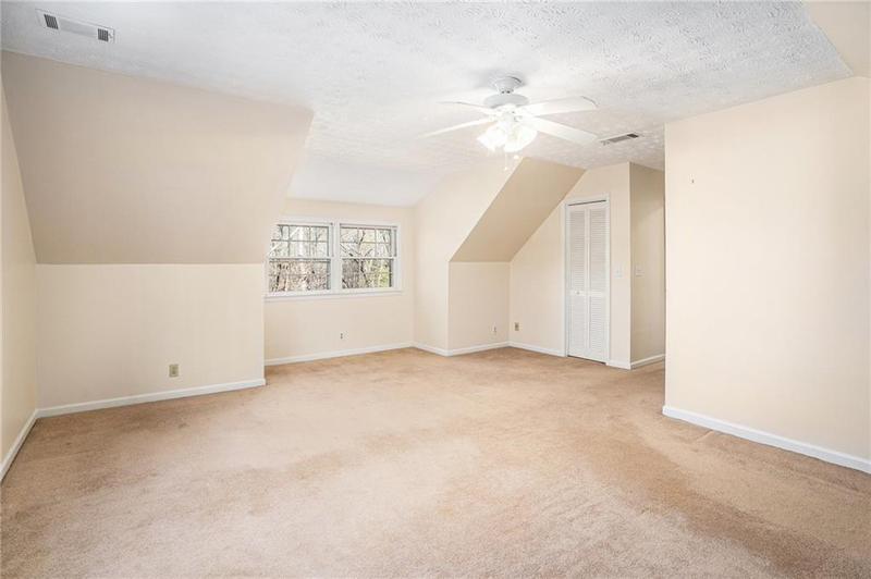 Image for property 320 SIX BRANCHES CT, Roswell, GA 30076