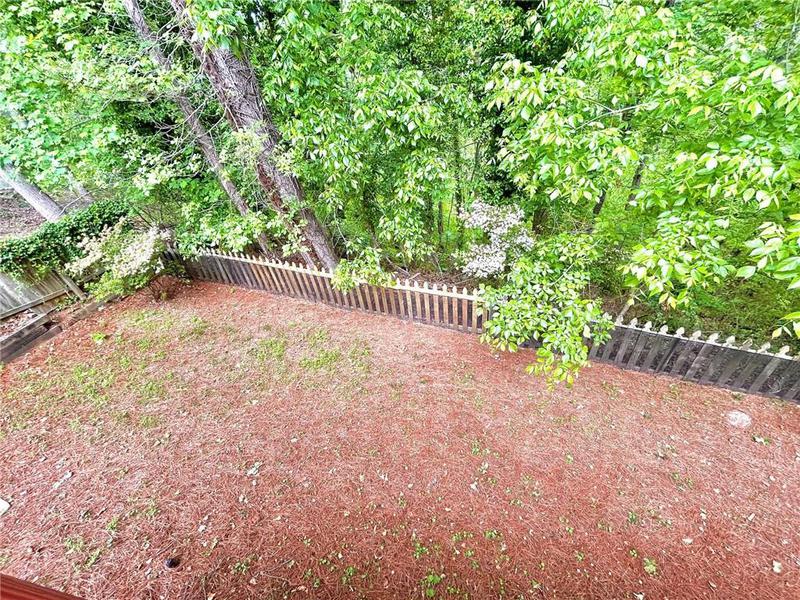 Image for property 320 SIX BRANCHES CT, Roswell, GA 30076