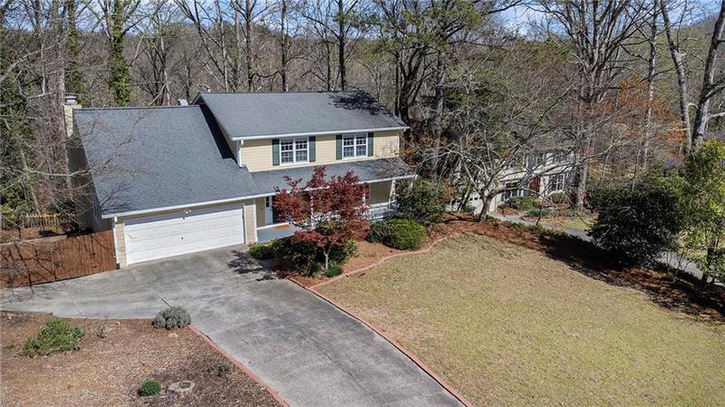 Image for property 320 SIX BRANCHES CT, Roswell, GA 30076