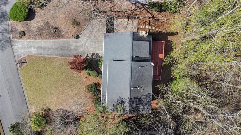 Image for property 320 SIX BRANCHES CT, Roswell, GA 30076