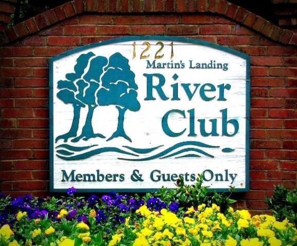 Image for property 320 SIX BRANCHES CT, Roswell, GA 30076