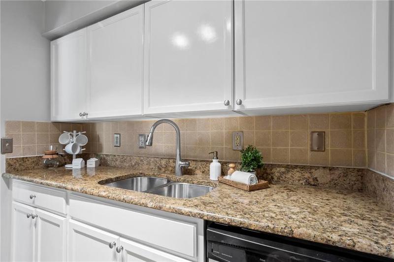 Image for property 1150 Collier Road E3, Atlanta, GA 30318