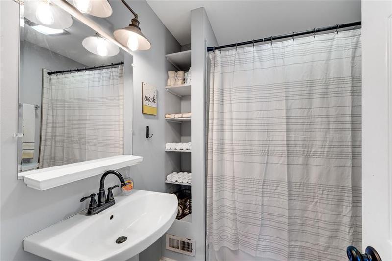 Image for property 672 Robinson Avenue, Atlanta, GA 30312