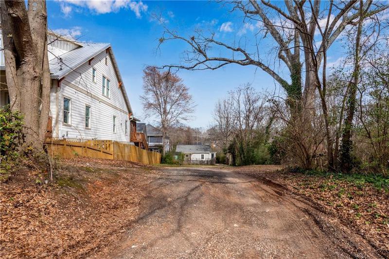 Image for property 672 Robinson Avenue, Atlanta, GA 30312