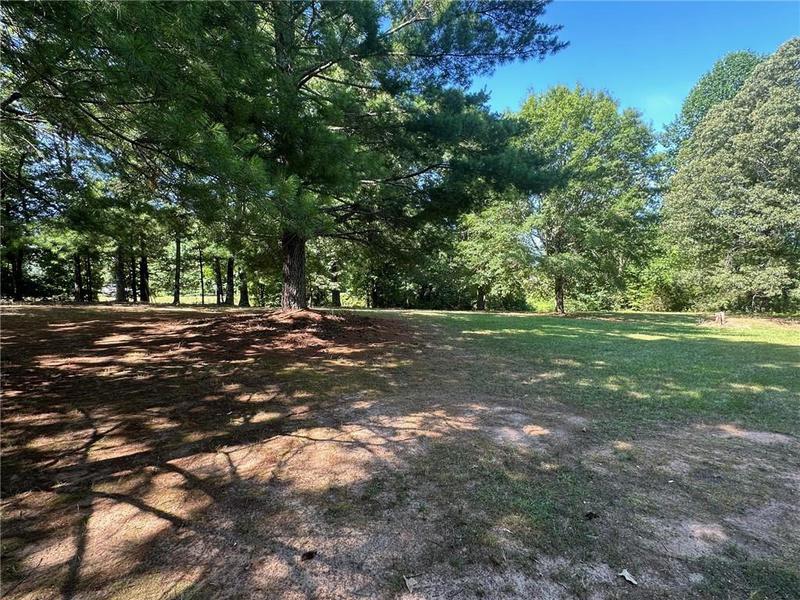 Image for property 995 Lumpkin Cmpgd Road, Dawsonville, GA 30534