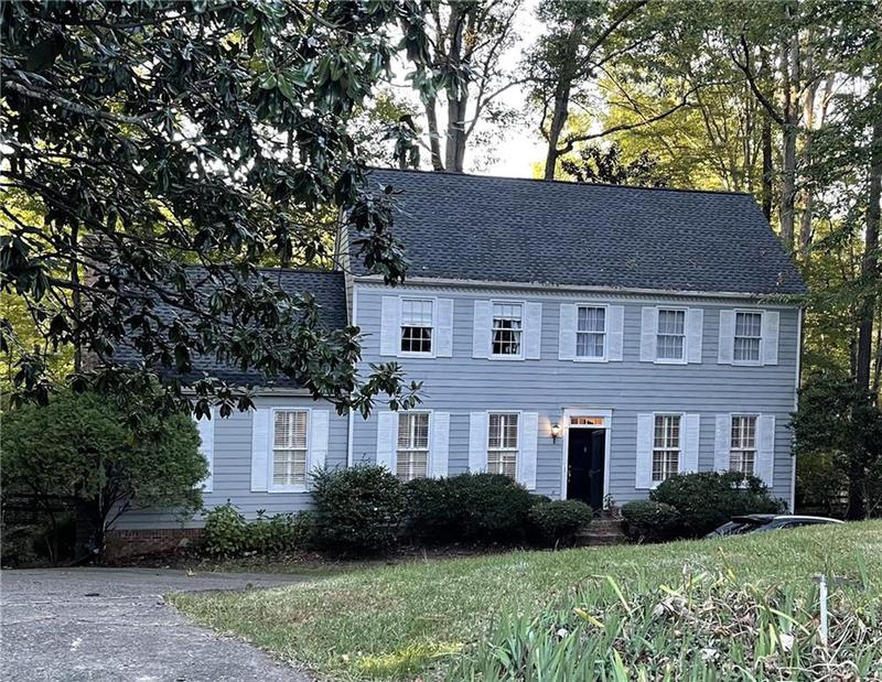 Image for property 220 Spalding Lake Place, Atlanta, GA 30350