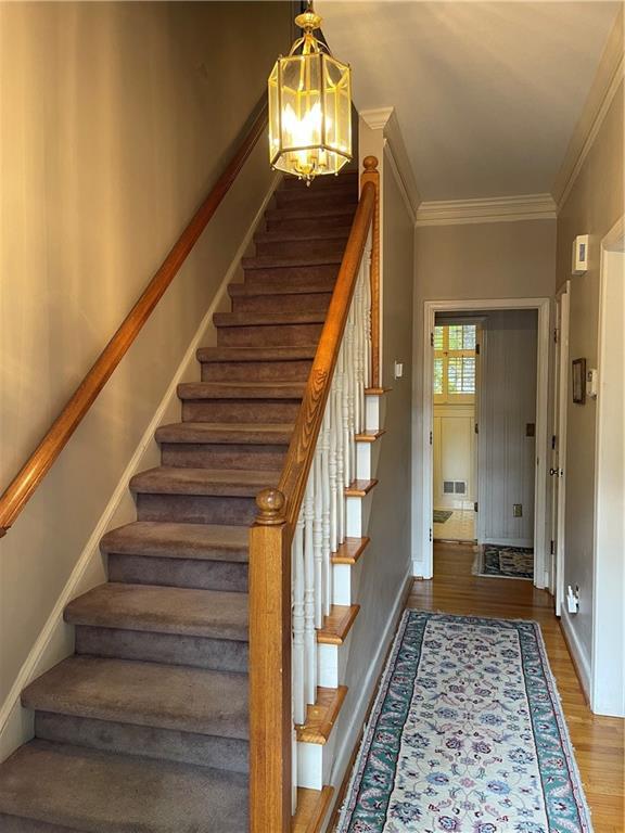Image for property 220 Spalding Lake Place, Atlanta, GA 30350