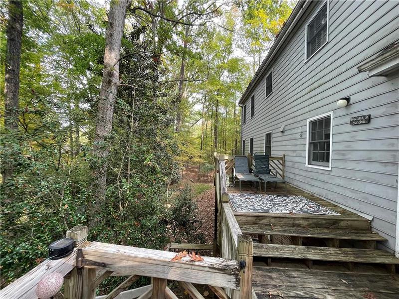 Image for property 220 Spalding Lake Place, Atlanta, GA 30350