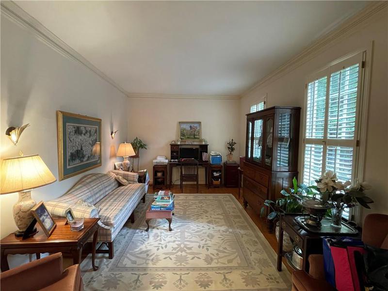 Image for property 220 Spalding Lake Place, Atlanta, GA 30350