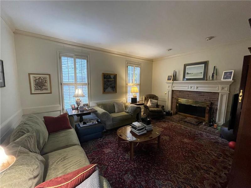 Image for property 220 Spalding Lake Place, Atlanta, GA 30350