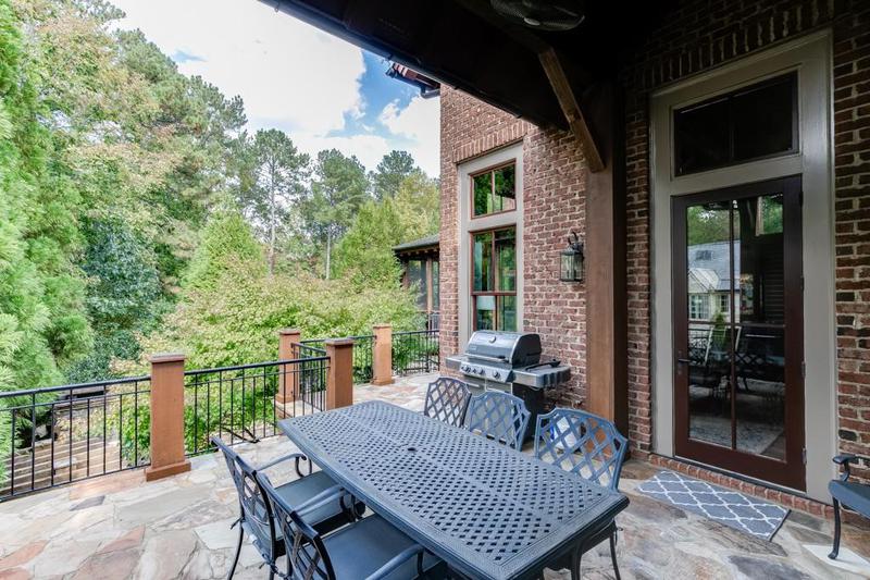 Image for property 879 Big Horn Hollow, Suwanee, GA 30024