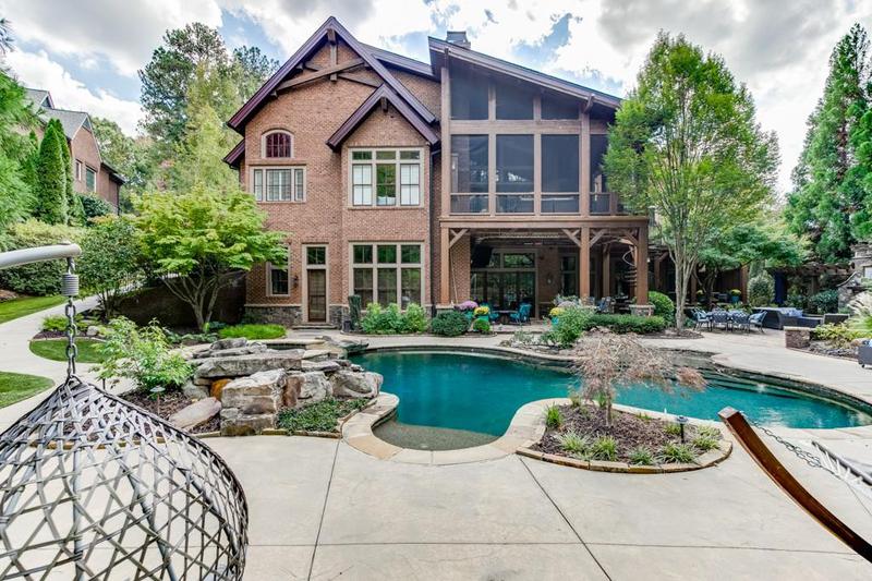 Image for property 879 Big Horn Hollow, Suwanee, GA 30024