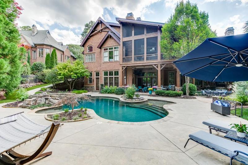 Image for property 879 Big Horn Hollow, Suwanee, GA 30024