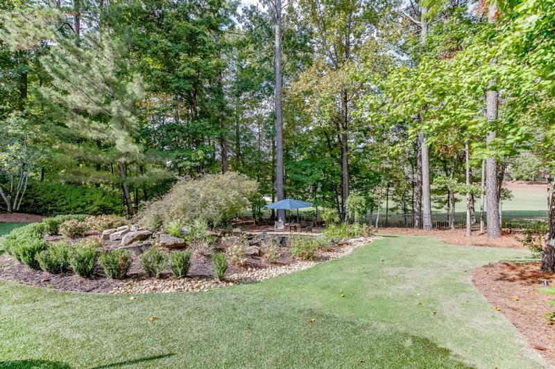 Image for property 879 Big Horn Hollow, Suwanee, GA 30024